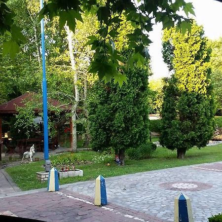 Motel Paradise Oryakhovo Esterno foto